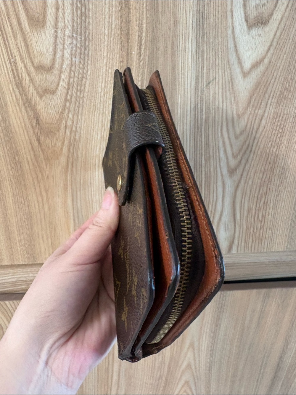 Auth Louis Vuitton monogram passport wallet - Picture 3 of 14